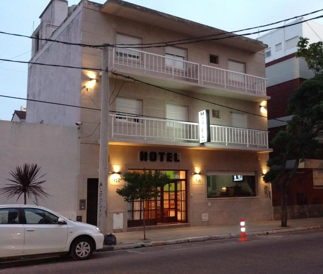 Hotel Kube Мар-дель-Плата Номер фото